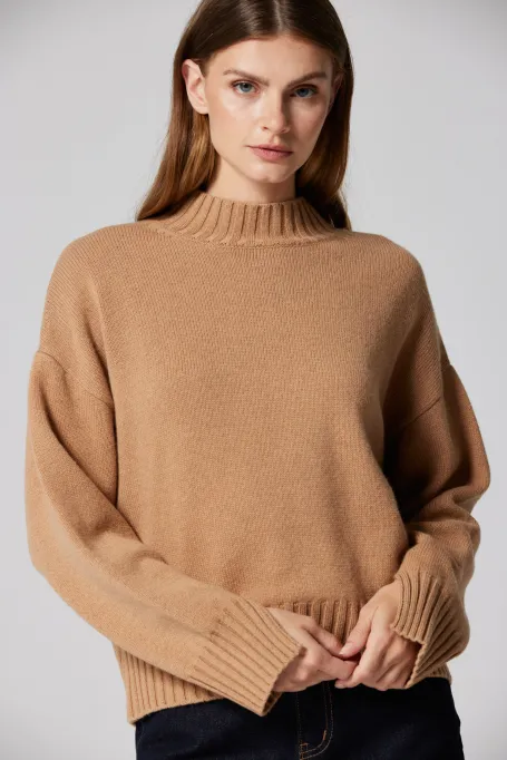 Svetr s velbloudí vlnou