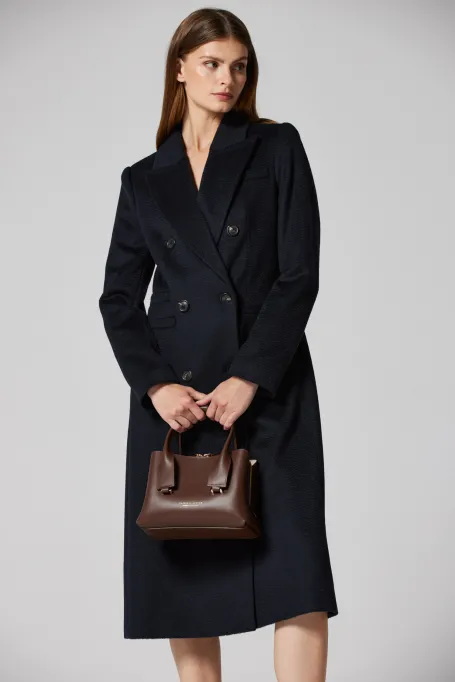 Tmavě modrý kabát z velbloudí vlny