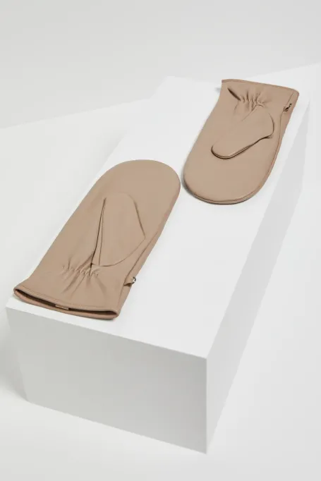 Kožené rukavice s odnímatelným páskem