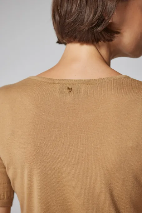 Camelové body z merino vlny