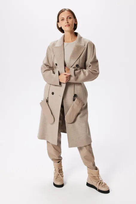 Beige vlněný kabát s páskem