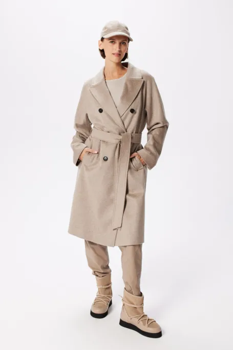 Beige vlněný kabát s páskem