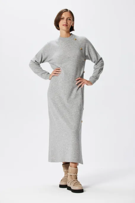 Šedá vlněná šaty s kašmírem