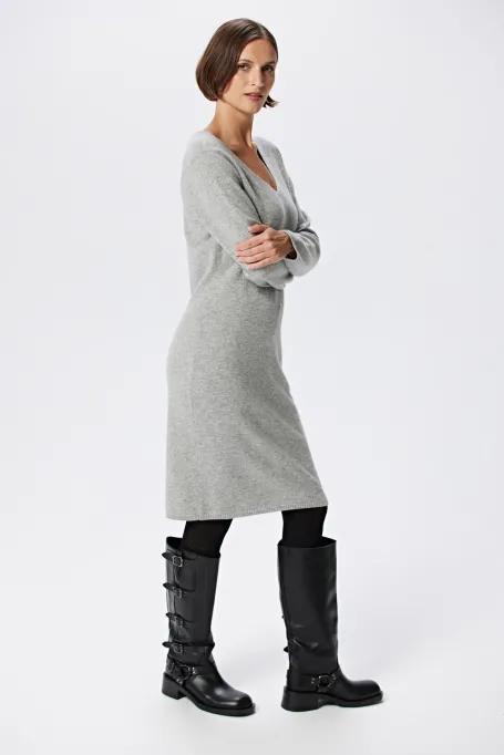 Šedé kašmírové šaty