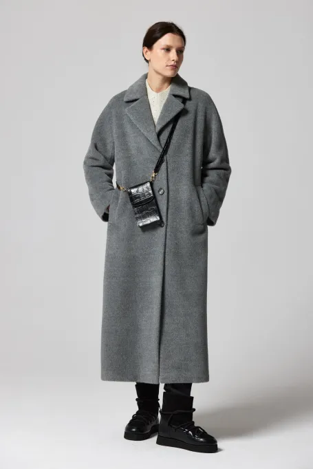 Šedý vlněný kabát se suri alpaku