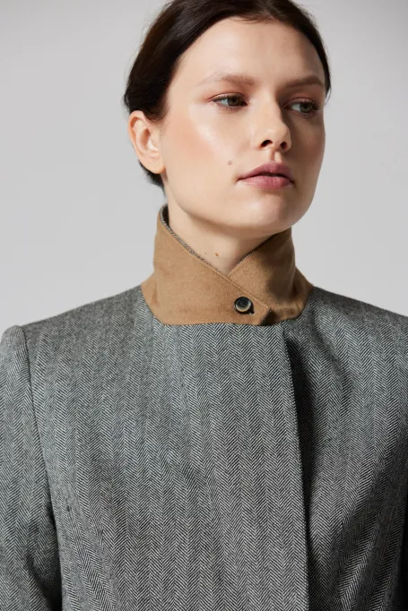 Vlněný blejzr v herringbone