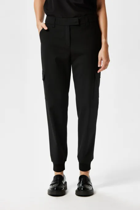 Černé cargo kalhoty s vlnou