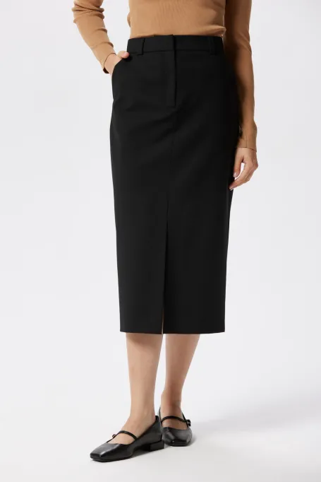 Černá sukně s vlnou