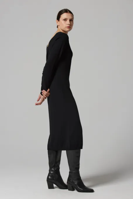 Černé midi šaty z kašmíru