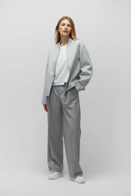 Šedá bunda se silk doubleface