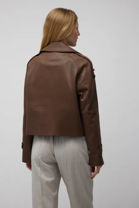 Hnědá bunda s epolety