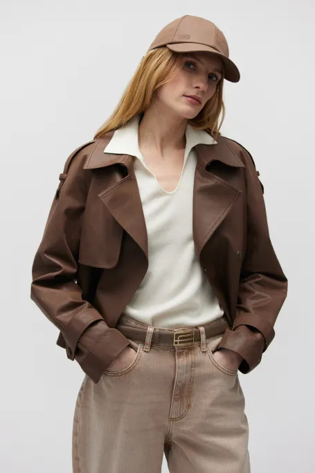 Hnědá bunda s epolety