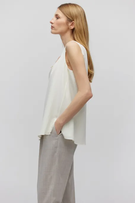 Bílá hedvábná blůza