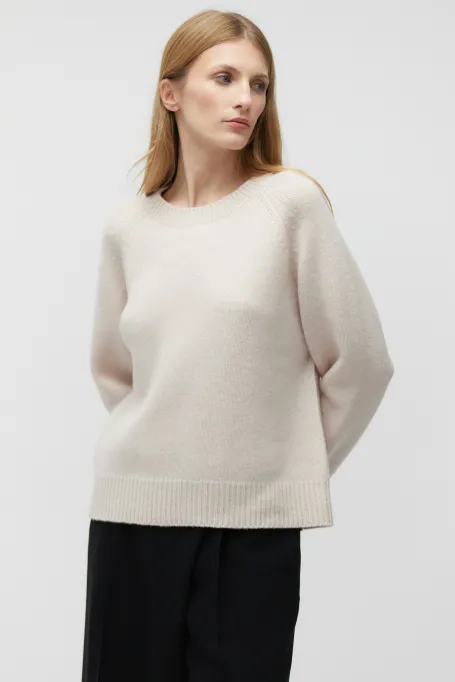 Nude blůzka s yackou vlnou