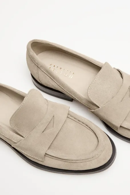 Béžové semišové mokasíny