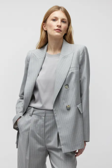 Šedý vlněný blazer v tenisovém stylu