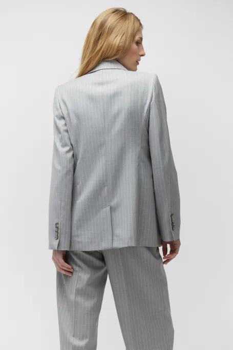 Šedý vlněný blazer v tenisovém stylu