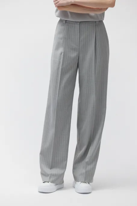 Vlněné kalhoty s širokým nohavicemi