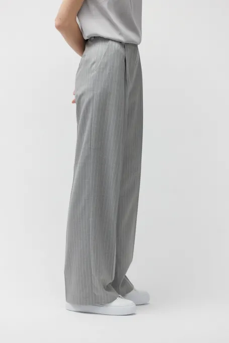 Vlněné kalhoty s širokým nohavicemi