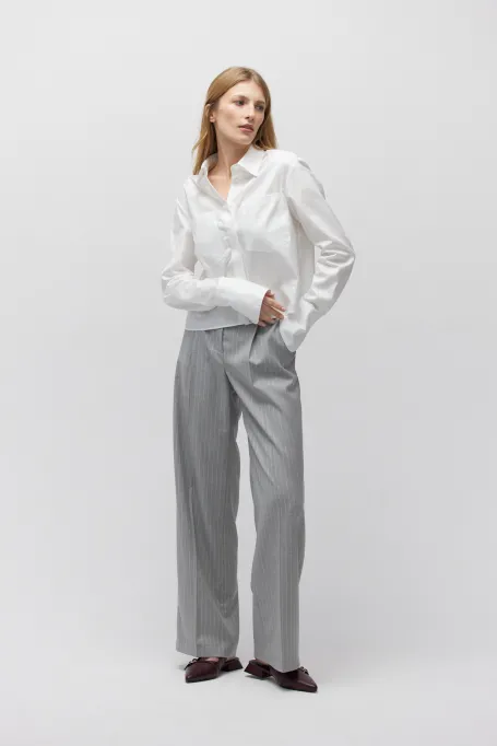 Bílá bavlněná košilová blůza