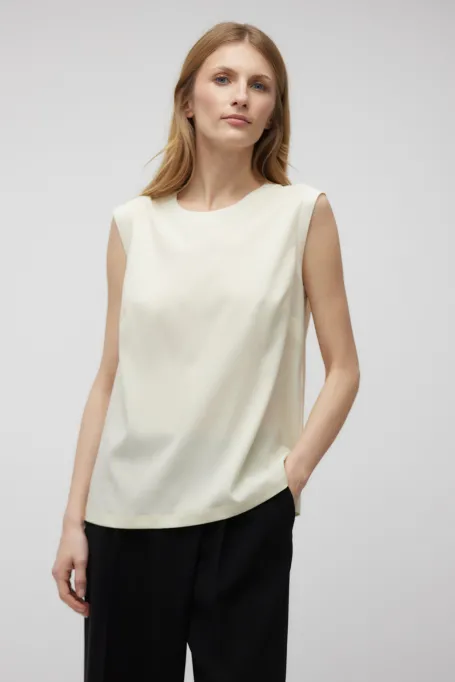 Blůza na širokých ramínkách z hedvábí