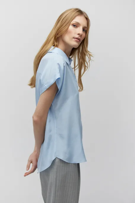 Modrá hedvábná blůzka