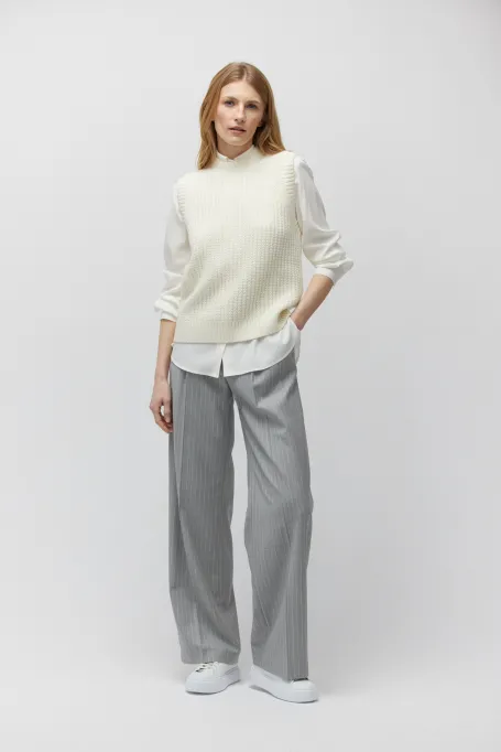 Hedvábná bezrukávová blůzka z merino vlny