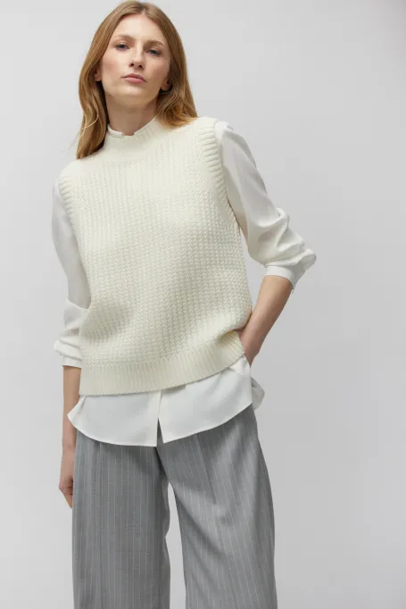 Hedvábná bezrukávová blůzka z merino vlny