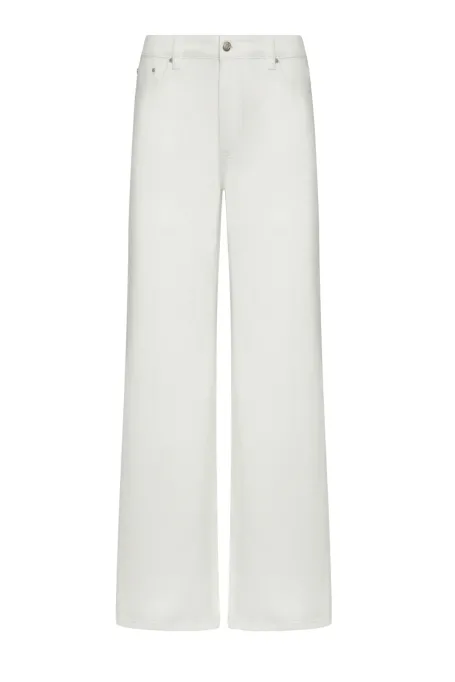 Bílé džíny s širokou nohavicí