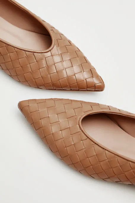 Baleríny z pletené kůže