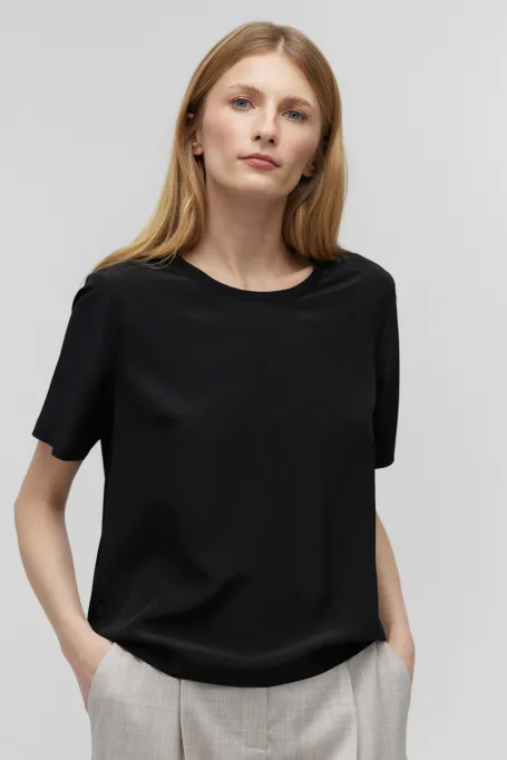 Černá blůza s hedvábím Brigitte