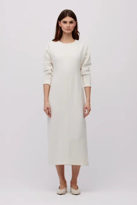 Bílá midi šaty s rozparkem