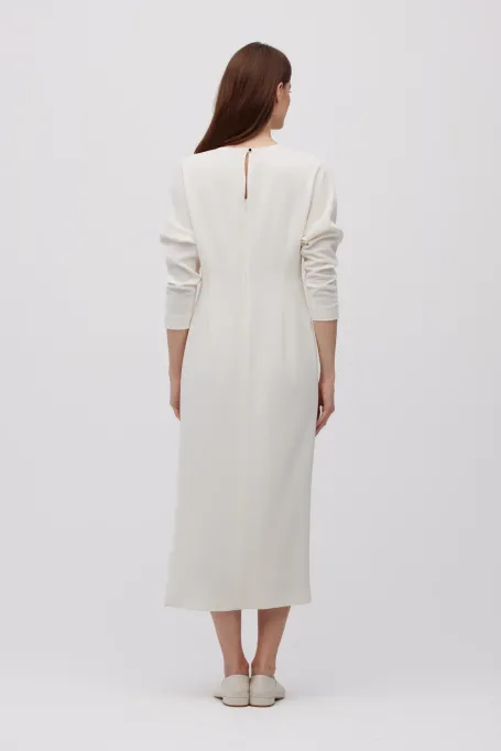 Bílá midi šaty s rozparkem
