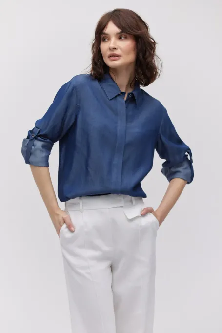 Košile v denim barvě