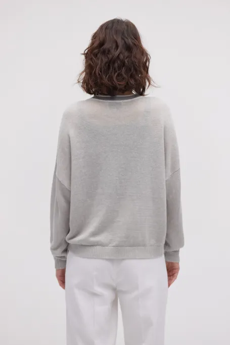 Lněná blůza s výstřihem do V