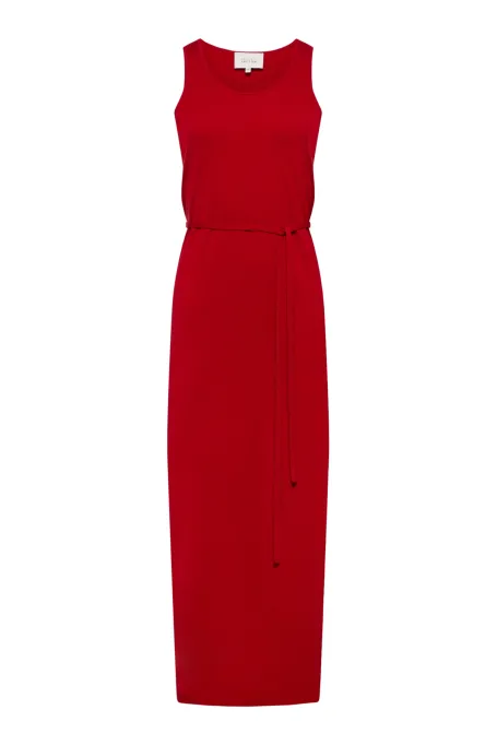 Červené hedvábné šaty