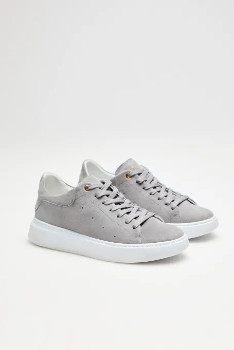 Šedé sneakersy z nubukové kůže