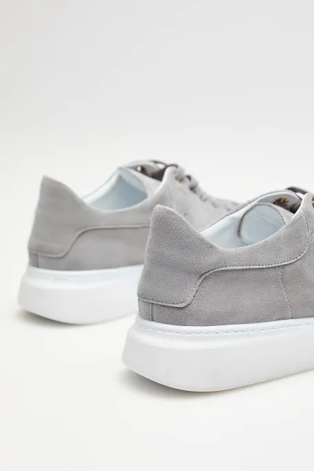 Šedé sneakersy z nubukové kůže