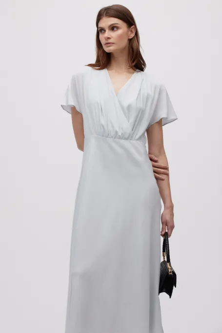 Šedé midi šaty z hedvábí