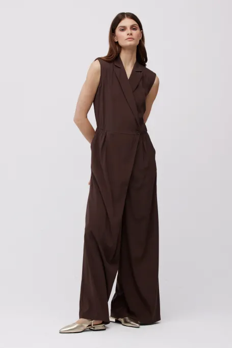 Jedwabný čokoládový overal se širokými nohavicemi