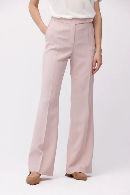 Spodní kalhoty v pudrově růžové barvě k obleku