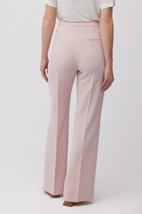 Spodní kalhoty v pudrově růžové barvě k obleku