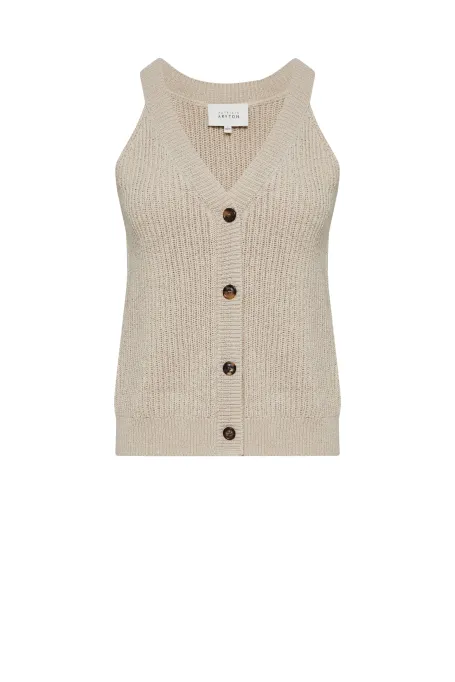 Bežový přiléhavý top na tenkých ramínkách se hedvábím