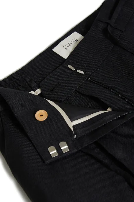 Černé lněné kalhoty