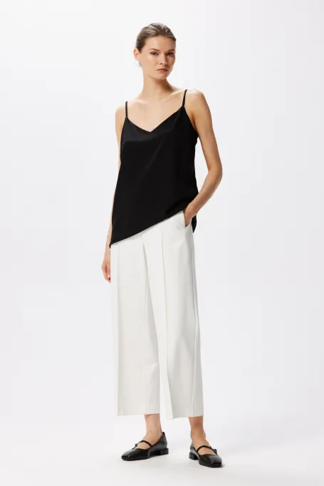 Černý hedvábný top na ramínkách Mari