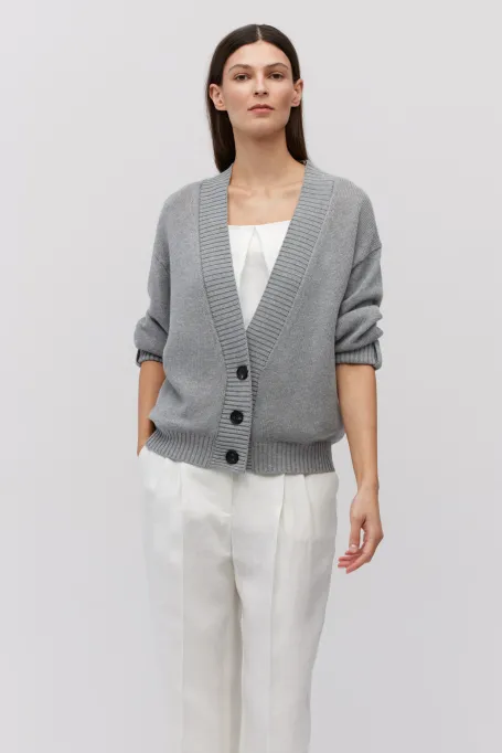 Šedý kardigan s lnem