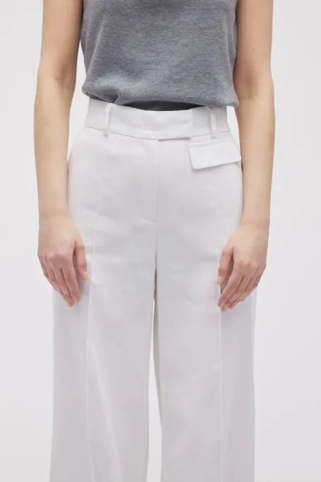 Bílé kalhoty s lenem