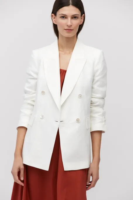 Bílý lněný sako k obleku