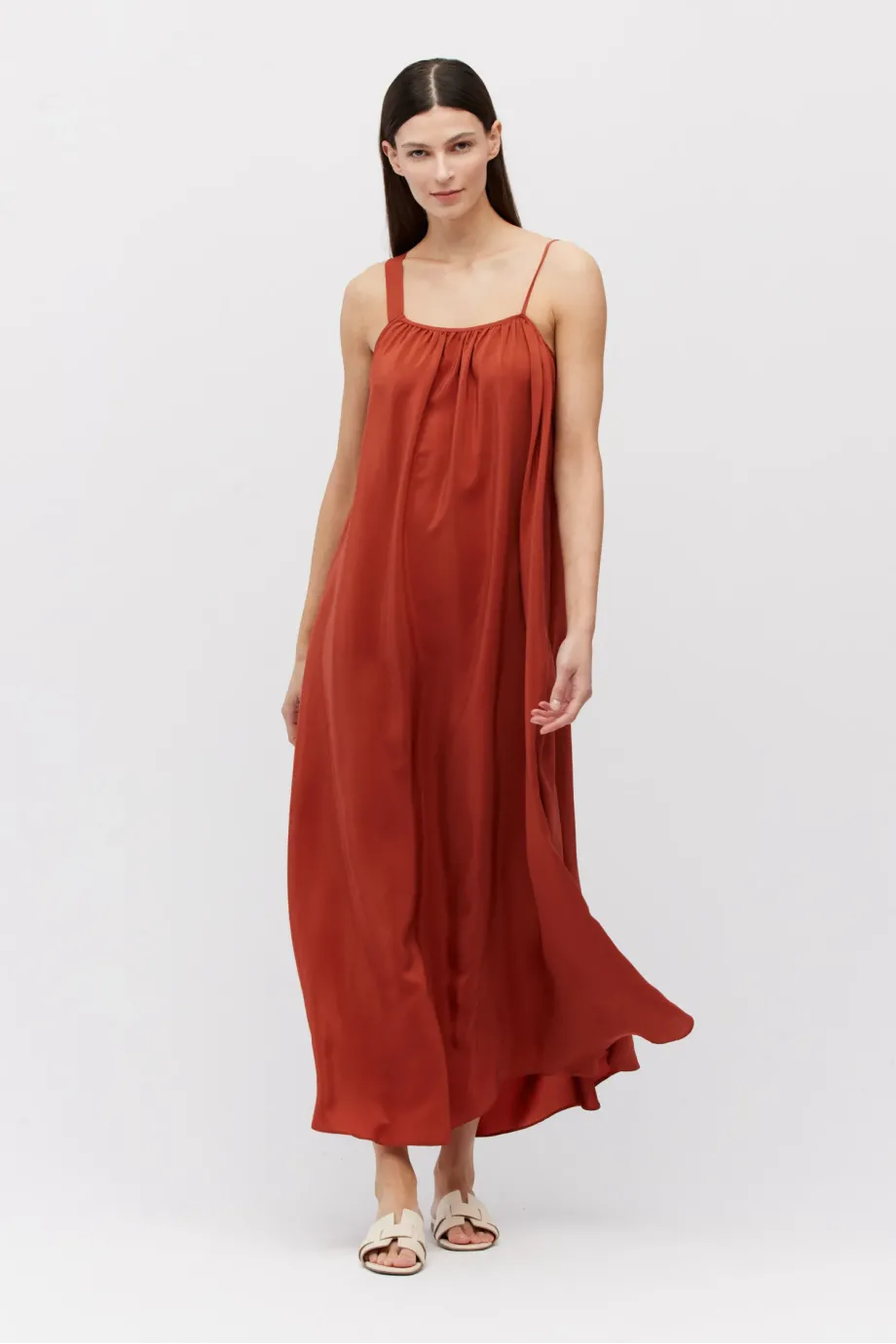 czarny-top-z-jedwabiu-luxury-line.jpg