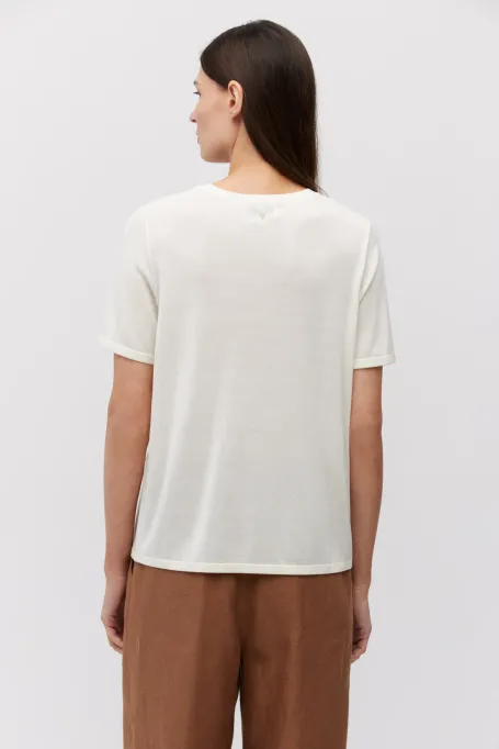 Bílý pletený top s kašmírem